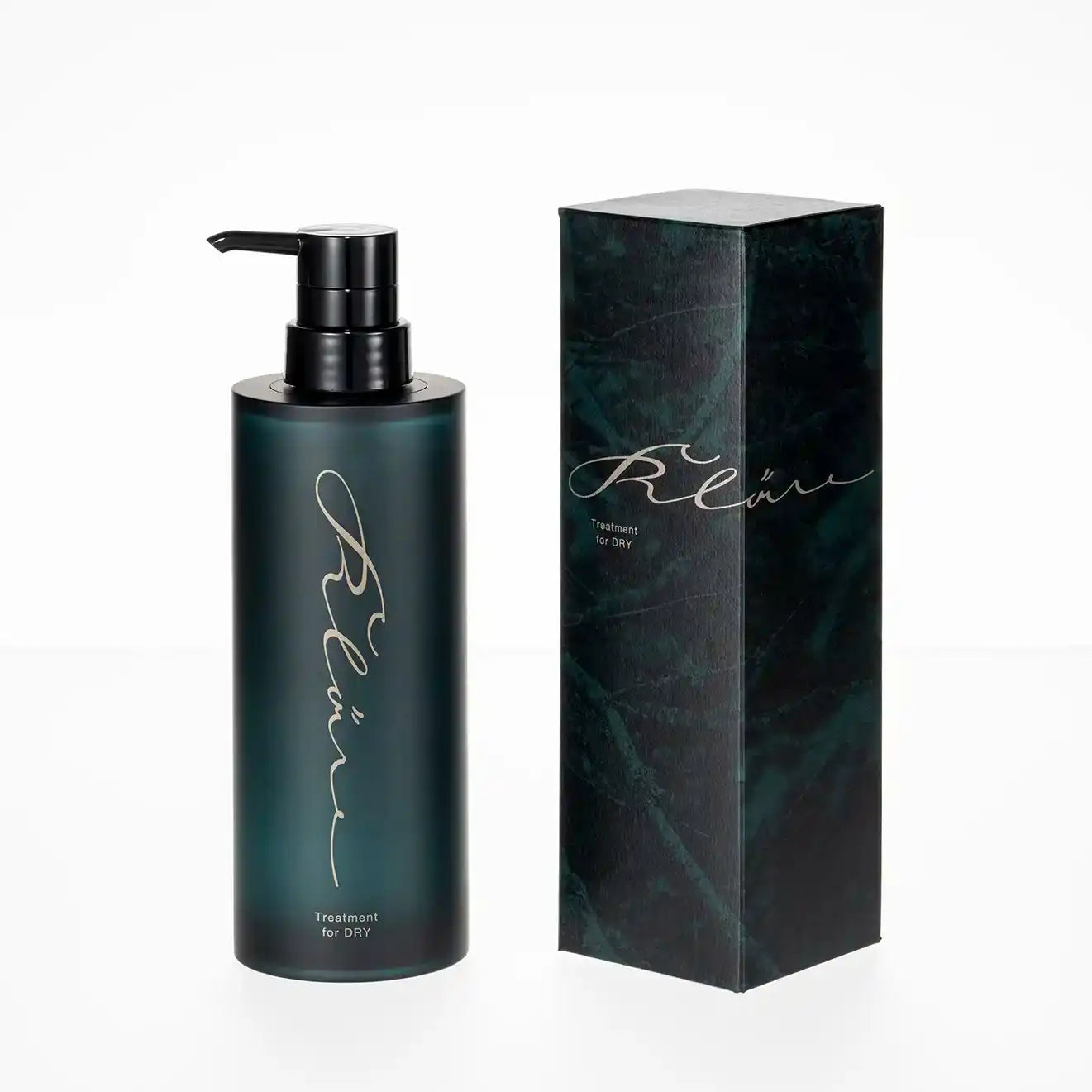 トリートメント(for ドライ/しっとりタイプ)のボトルと外箱セット。うねりやパサつきをケアする高保湿コンディショナー。